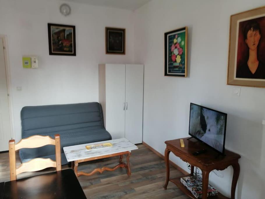 S2 Studio A Courtenay Proche Commerces מראה חיצוני תמונה